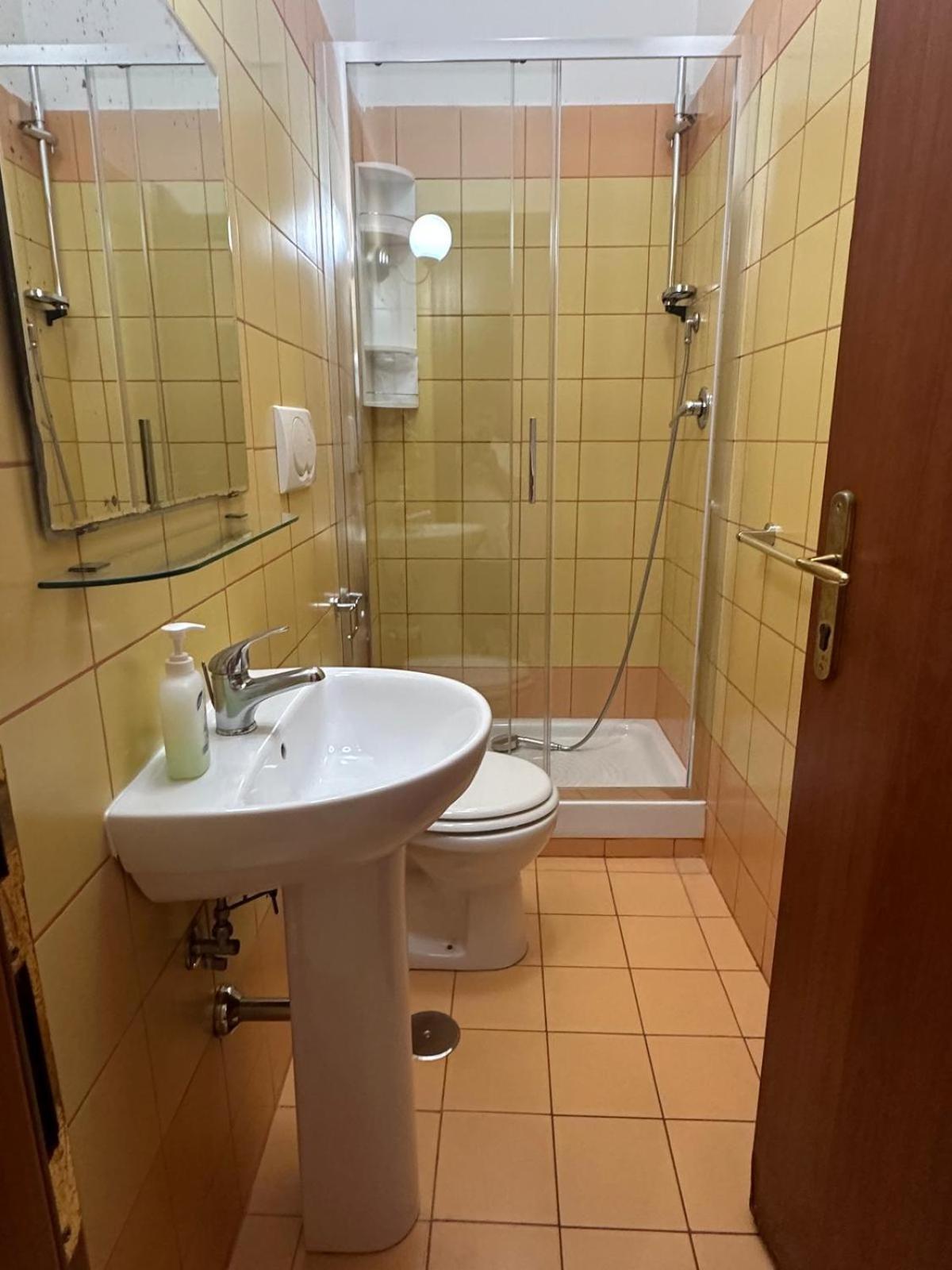 Near Termini Station Otel Roma Dış mekan fotoğraf