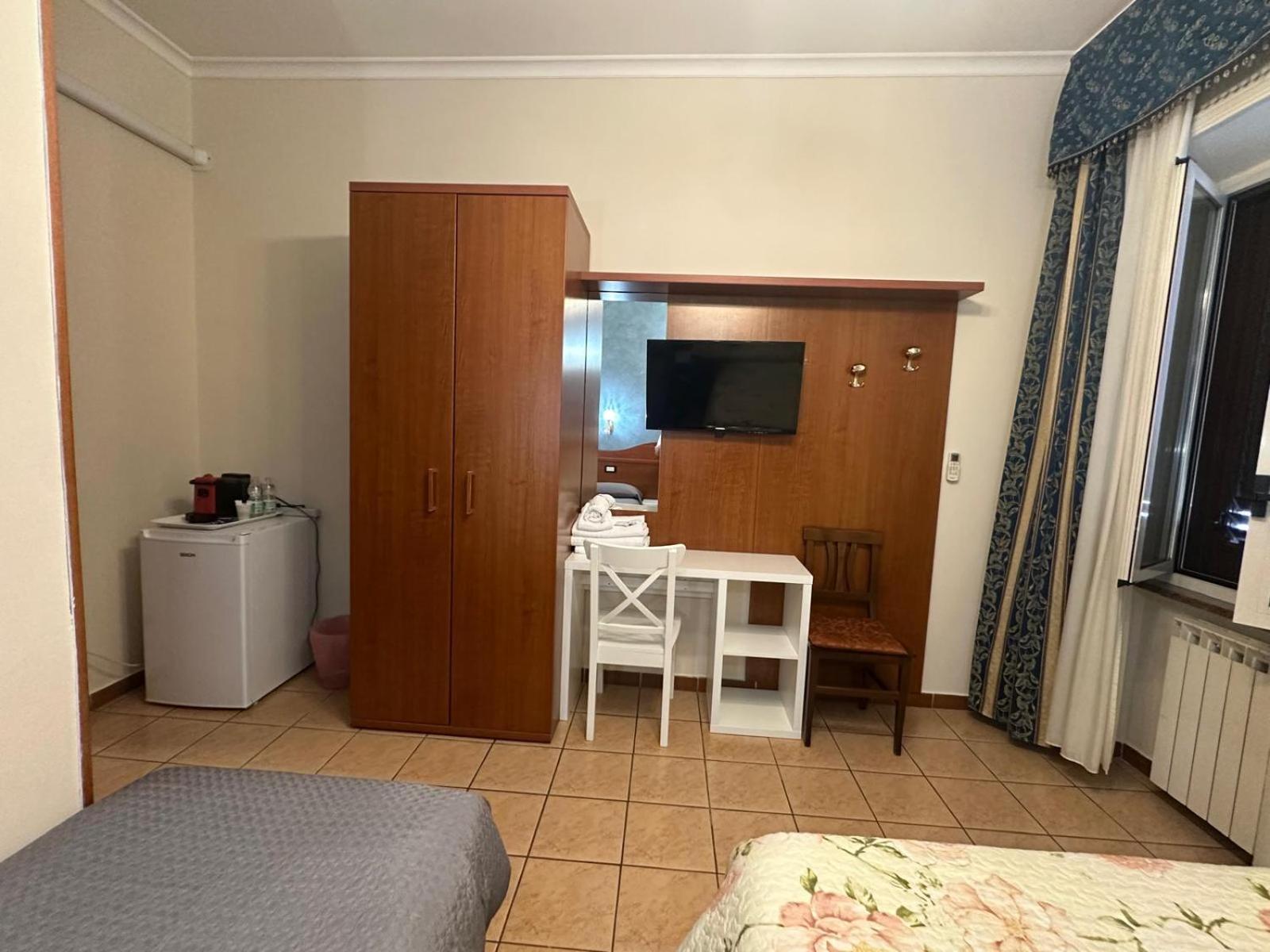 Near Termini Station Otel Roma Dış mekan fotoğraf