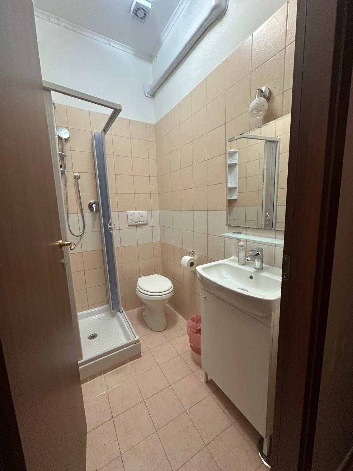 Near Termini Station Otel Roma Dış mekan fotoğraf