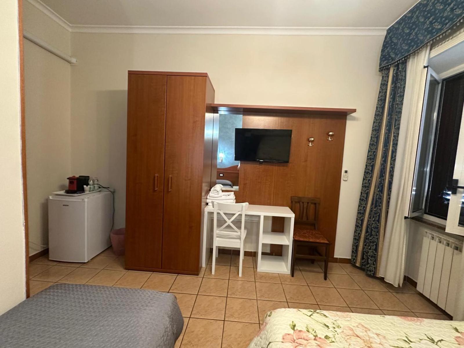 Near Termini Station Otel Roma Dış mekan fotoğraf